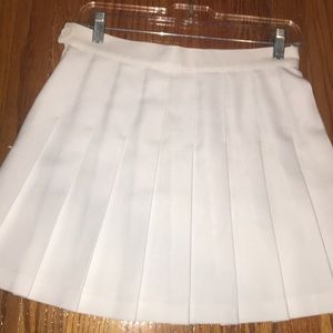 american apparel pleated skirt